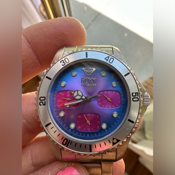 βοΈβοΈβοΈVintage Roxy Watch βοΈππππ - Picture 3 of 4